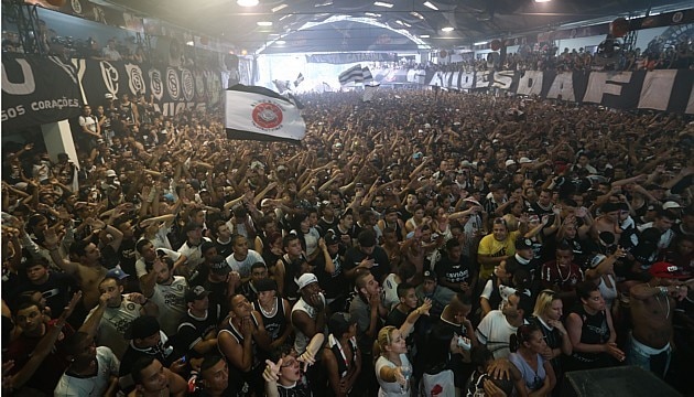 Torcida já fez a festa no Japão e está louca para receber os campeões mundiais em São Paulo