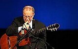 João Gilberto fica com as fitas