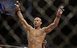 Ronaldo Jacaré festeja vitória no UFC Ronaldo Jacaré festeja vitória no UFC