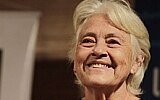 Adélia Prado retorna à poesia