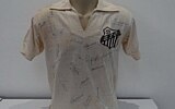 Quem dá mais pela camisa do rei pelé?