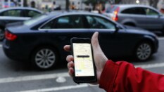 Cade publicou na segunda um estudo dizendo que a entrada da Uber e n&atilde;o os t&aacute;xis, atende a 'uma demanda reprimida' - AFP