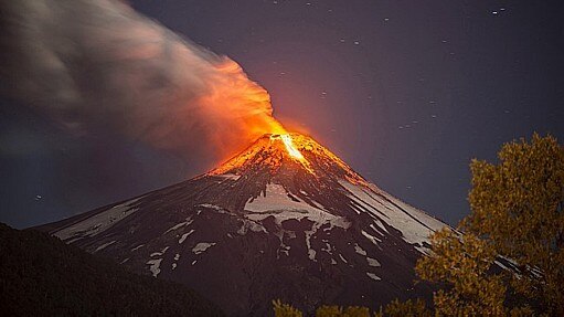 Vulcão Villarrica no começo da erupção - Francisco Negroni/AFP Vulcão Villarrica no começo da erupção - Francisco Negroni/AFP