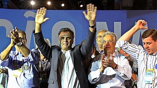 Aécio Neves em convenção do PSDB - Ségio Castro/Estadão