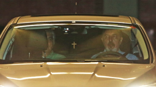 O senador Delc&iacute;dio Amaral deixa a pris&atilde;o no Batalh&atilde;o de Policiamento de Tr&acirc;nsito de Bras&iacute;lia - Andr&eacute; Dusek/Estad&atilde;o