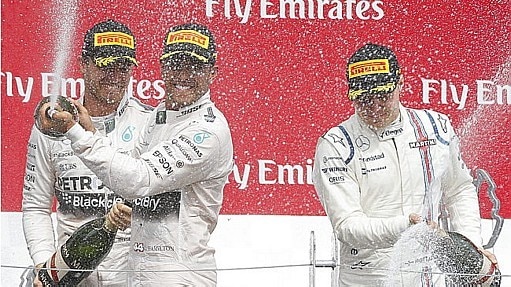 Hamilton lidera o mundial de pilotos - Valdrin Xhemaj/EFE