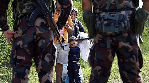 Hungria prende 60 refugiados após nova lei entrar em vigor - AP