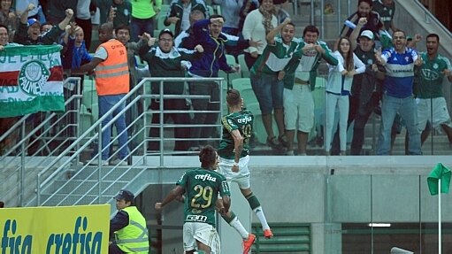 Jogadores do Palmeiras comemoram segundo gol - Werther Santana/Estadão