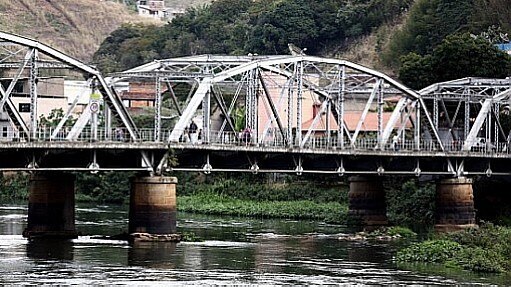 Nível do Rio Paraíba do Sul, que abastece as represas do Rio, está abaixo do esperado para esta época do ano - Wilton Júnior/Estadão Nível do Rio Paraíba do Sul, que abastece as represas do Rio, está abaixo do esperado para esta época do ano - Wilton Júnior/Estadão