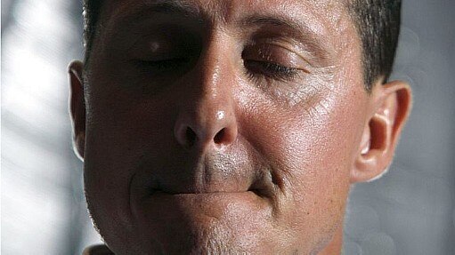 Michael Schumacher tenta se recuperar de acidente sofrido na França - Denis Balibouse/Reuters Michael Schumacher tenta se recuperar de acidente sofrido na França - Denis Balibouse/Reuters