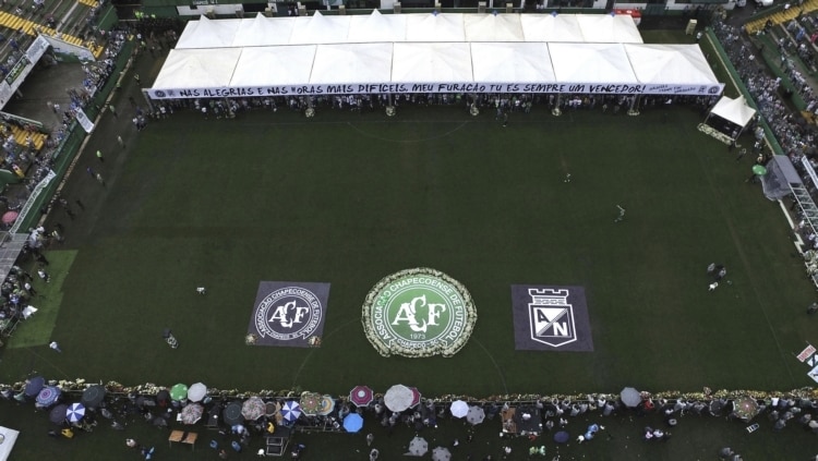 Velório coletivo na Arena Condá - Wesley Santos/AP Velório coletivo na Arena Condá - Wesley Santos/AP