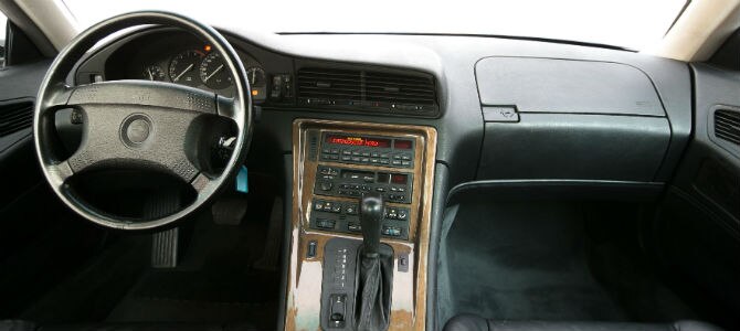 09-BMW_850i-interior.JPG