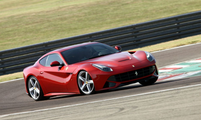 Ferrari-F12berlinetta_2013-670.jpg
