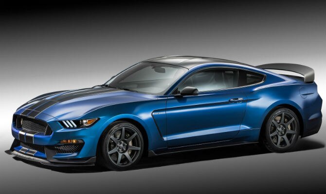 Ford-Mustang_Shelby_GT350R_2016.jpg