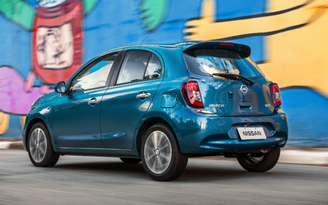 Nissan_New_March_3-jc.jpg