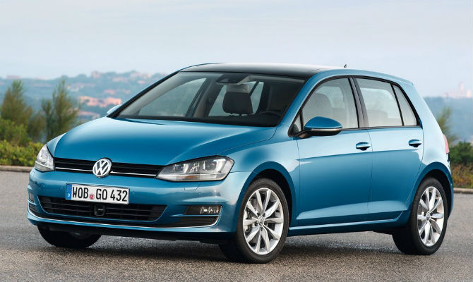 Volkswagen-Golf_2013_1024x768_wallpaper_04.jpg