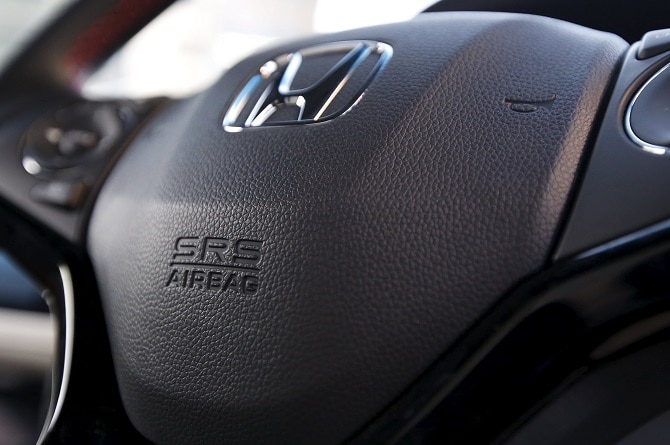Issei Kato/Reuters Airbags possuem defeito que pode levar liberar fragmentos metálicos no momento que são deflagrados