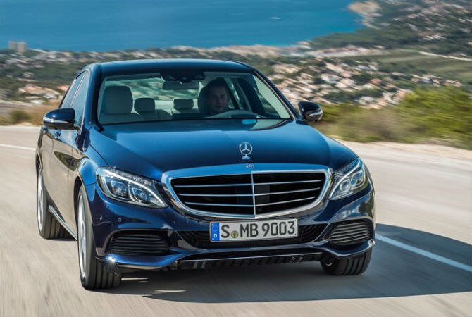 670-Mercedes-Benz-C-Class_2015.jpg