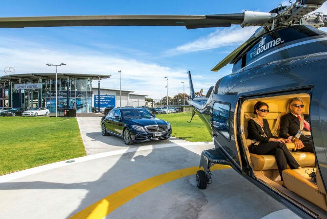 Mercedes-Benz australiana oferece transporte aéreo para clientes - Mercedes/Divulgação Mercedes-Benz australiana oferece transporte aéreo para clientes - Mercedes/Divulgação