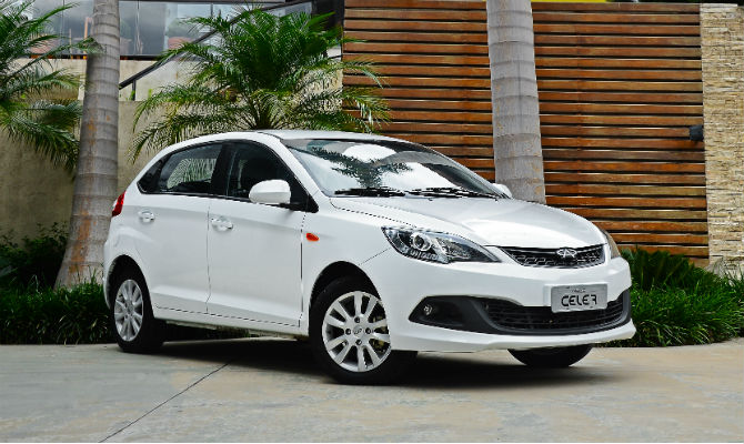 CHERY-NOVO-CELER-1.jpg