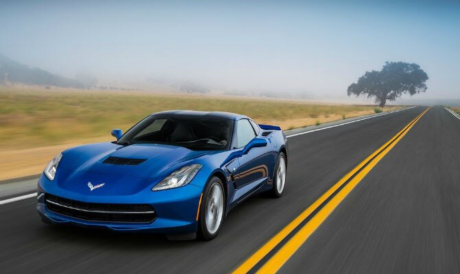Chevrolet-Corvette_C7_Stingray_2014_1024x768_wallpaper_06.jpg