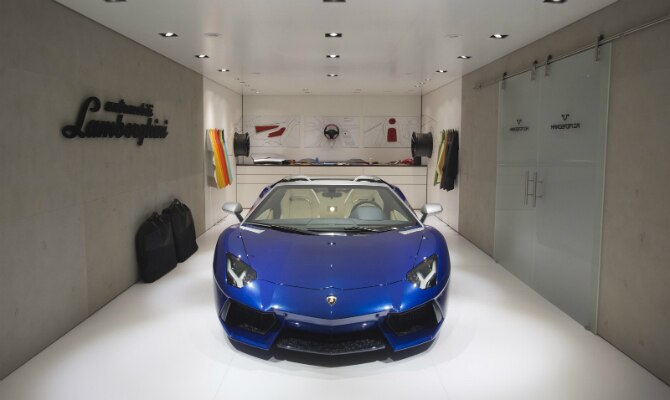 Lamborghini-Aventador-LP700-4-Roadster-Ad-Personam-1-670.jpg