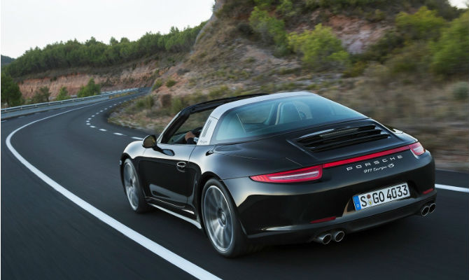 Modelo será vendido na configuração 4S - Porsche/Divulgação