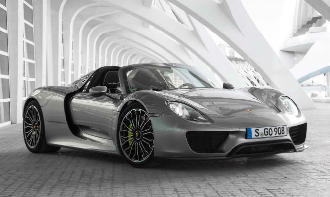 Porsche 918 Spyder custa R$ 4 milhões no Brasil e só há duas unidades à venda aqui - Porsche/Divulgação