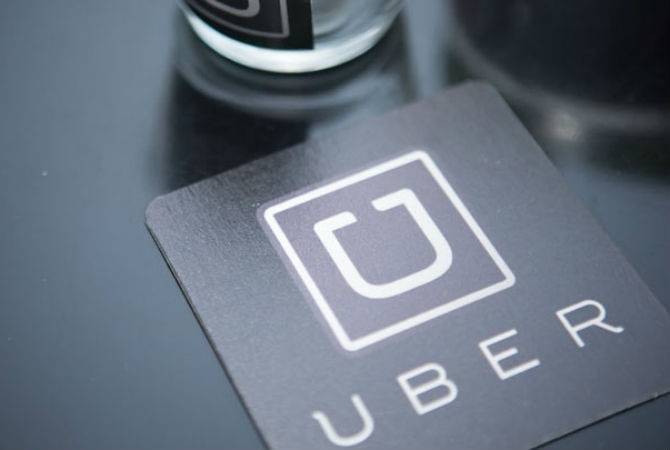Jovens agora querem comprar carros para trabalhar para aplicativos como o Uber, diz pesquisa