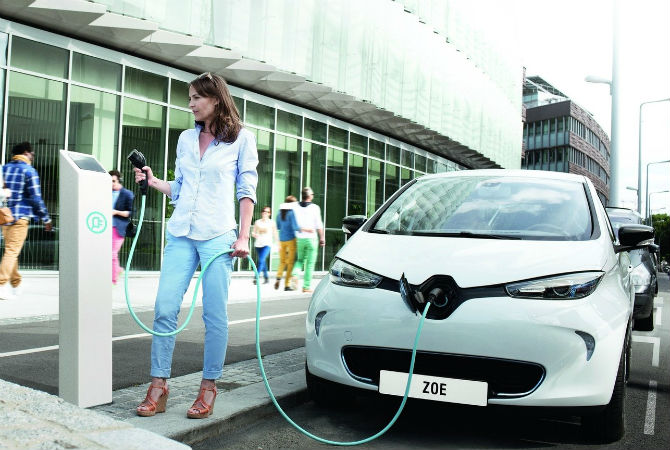 Renault Zoe tem autonomia para rodar 210 km - Renault/Divulgação