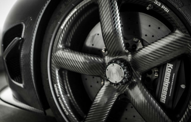 carbon-agera-r-wheel-1.jpg