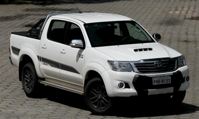 hilux4-670.jpg