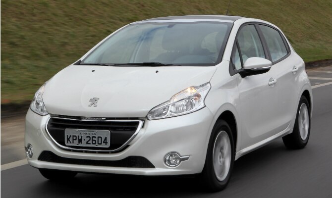 peugeot-208-1.jpg