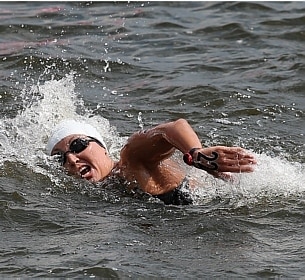Poliana Okimoto passa mal durante a maratona aqu&aacute;tica de Londres