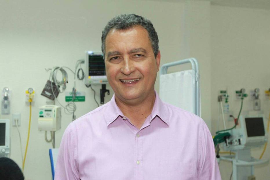 O governador da Bahia Rui Costa