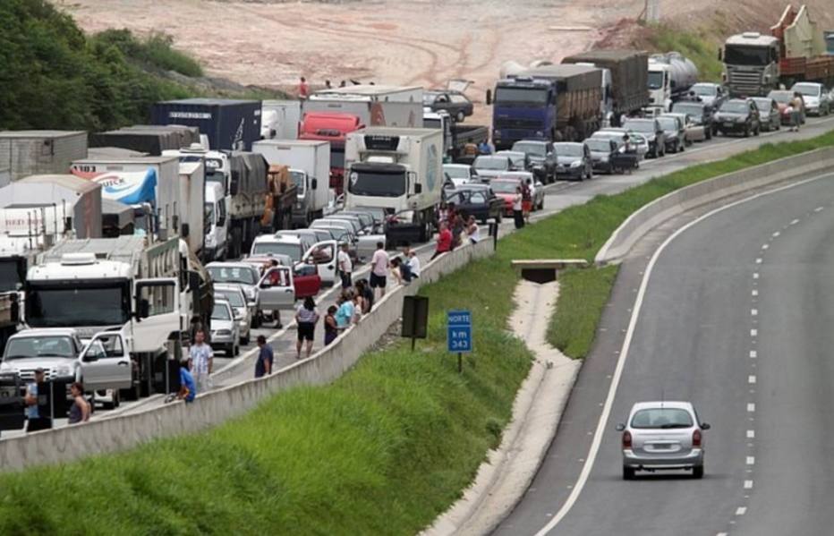 Rodovia Régis Bittencourt registra 130 mortes em 2014 São Paulo Estadão