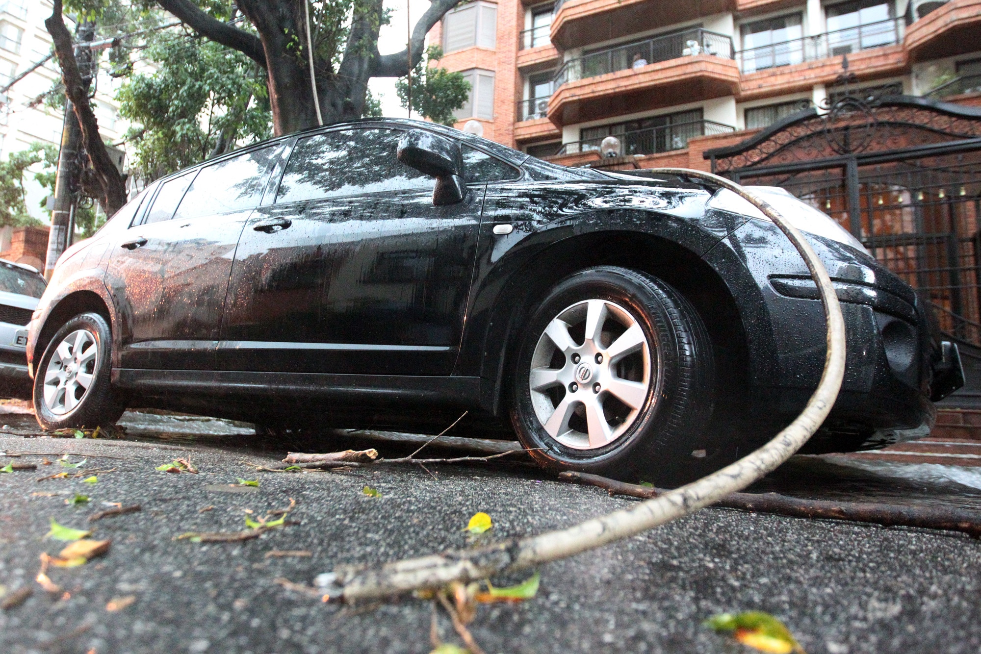 Chuva forte em São Paulo alaga pontos da cidade Cidades Estadão