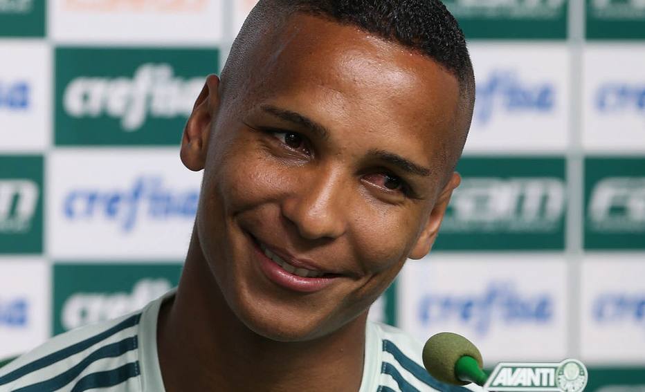 Deyverson diz que gols foram 'pitada de açúcar' e ajudaram no casamento