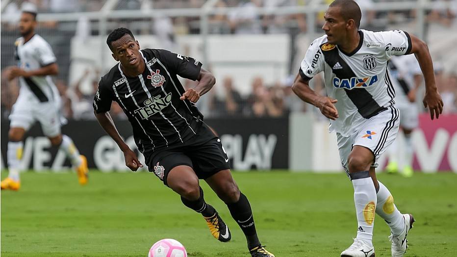 Jô, do Corinthians, é denunciado por um chute em Rodrigo, da Ponte Preta