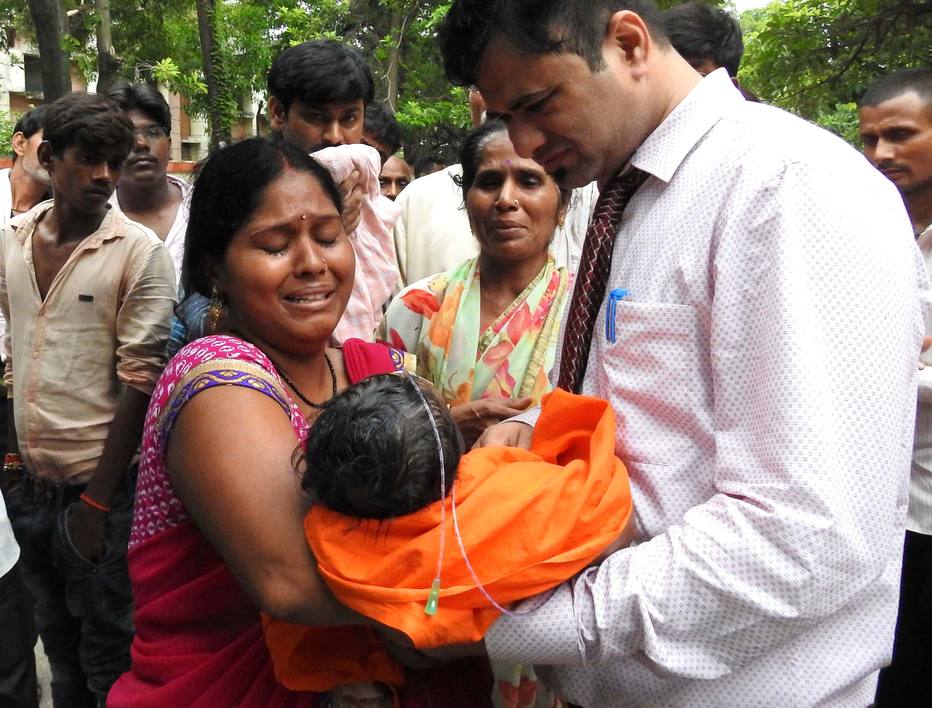 Crianças morrem por falta de oxigênio na Índia