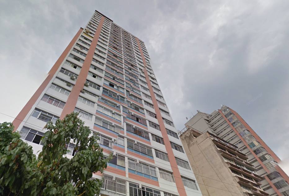 Mulher é presa após jogar bebê pela janela do 5º andar de prédio em Goiânia