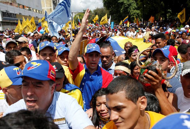 Opositores protestam na Venezuela contra Nicolás Maduro