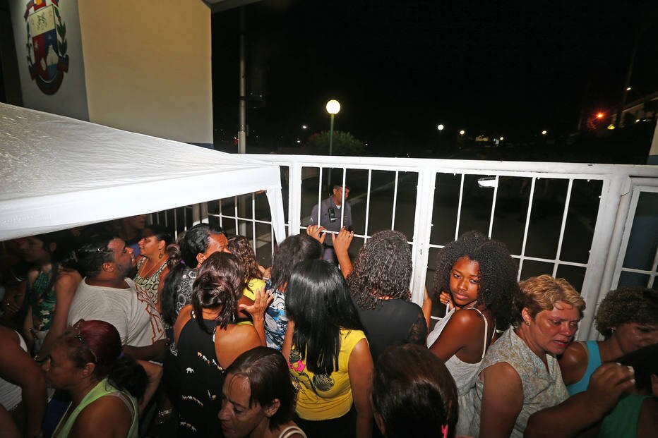 Mulheres de PMs dizem que movimento continua no ES