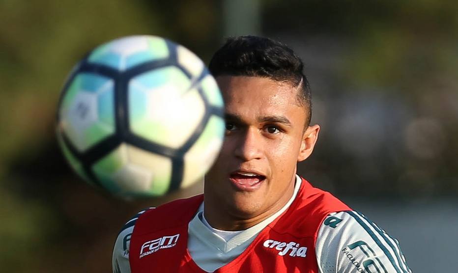 Palmeiras negocia a saída do atacante Érik para o Atlético-MG