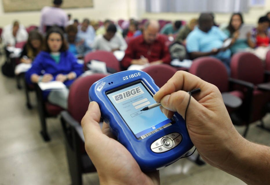 Resultado de imagem para Censo Agropecuário: Planejamento autoriza IBGE a contratar 26 mil profissionais