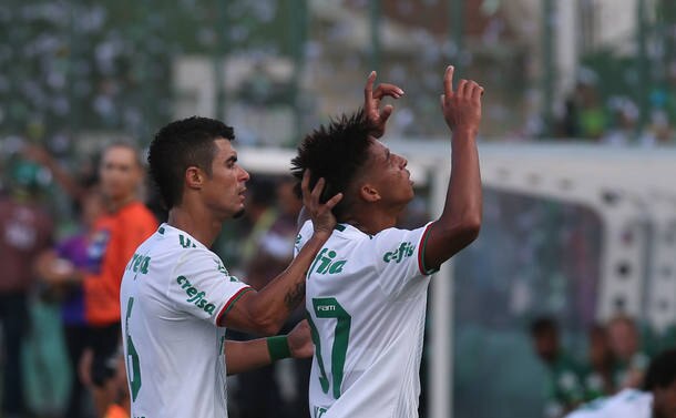 Novatos do Palmeiras começam em alta com Eduardo Baptista