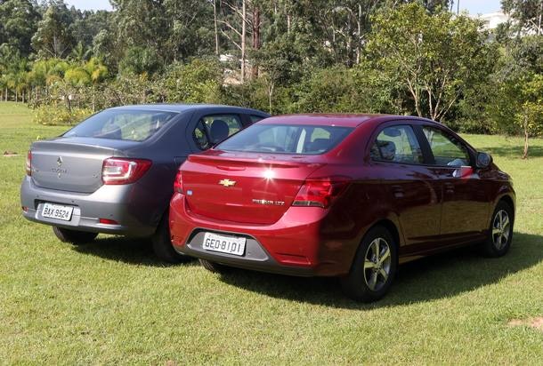 Chevrolet Prisma LT X Renault Logan Expression