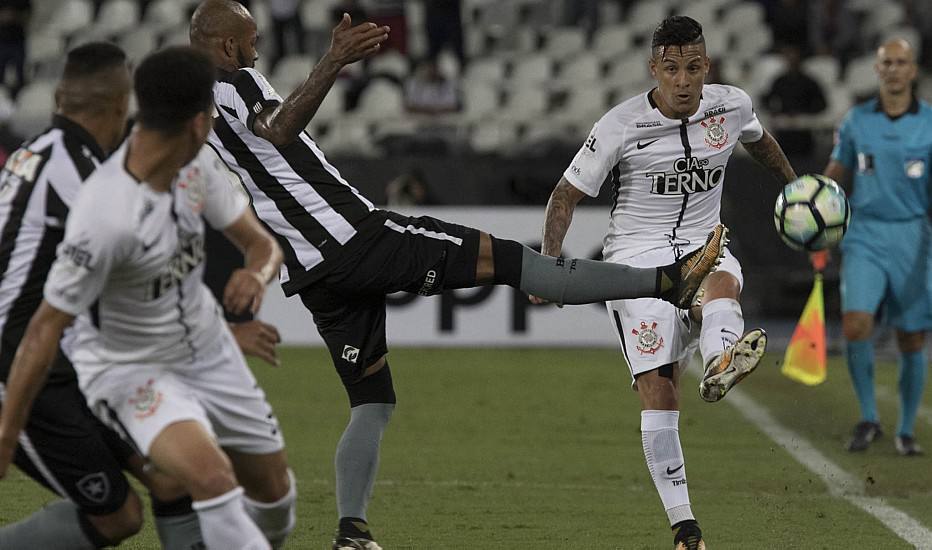 Botafogo e Corinthians se enfrentaram no Engenhão