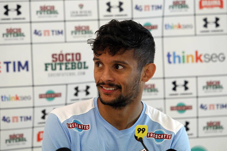 Palmeiras avança na negociação por Scarpa e fica perto de contratação