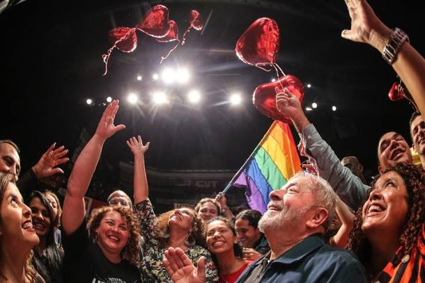 Lula participa do lançamento da pré-candidatura de Jandira Feghali (PC do B) à prefeitura do Rio